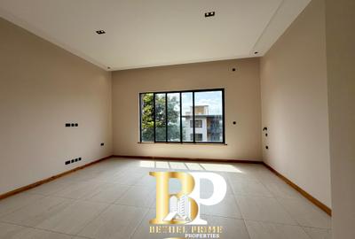 4 Bed Apartment with En Suite in Loresho - 4