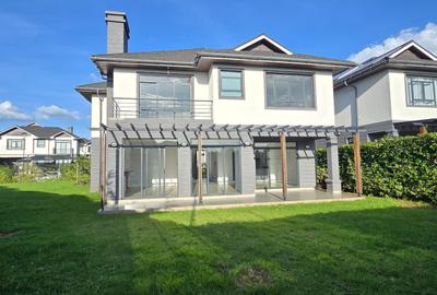4 Bed House with En Suite at Fivestar Paradise - 3
