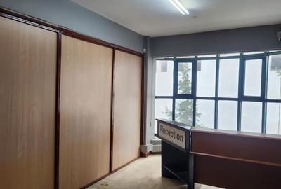 1,600 ft² Commercial Property with Service Charge Included in Kilimani - 3