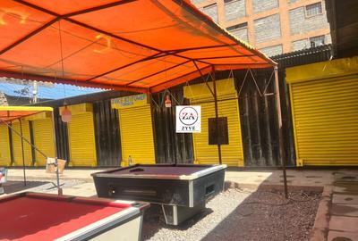 60 ft² Shop with Fibre Internet at Base - 3