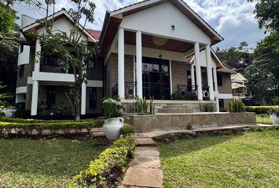 4 Bed House at Near Giraffe Centre - 2