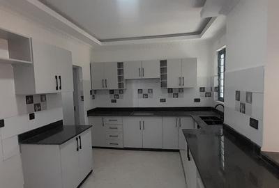 4 Bed Villa with En Suite in Ongata Rongai - 2