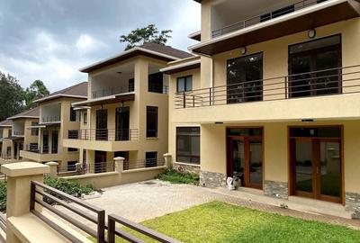 5 Bed Townhouse with En Suite at Lavington Green - 2