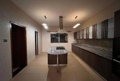 3 Bed Apartment with En Suite at Gatundu Road - 3