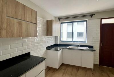 3 Bed Apartment with En Suite in Kileleshwa - 4
