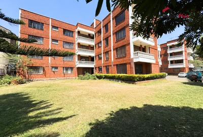 2 Bed Apartment with En Suite at Riverside Drive - 2