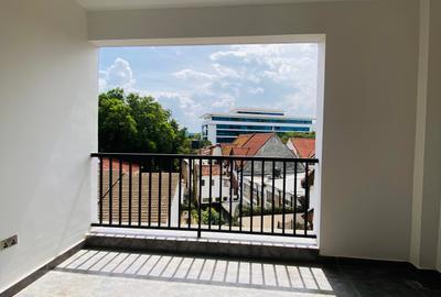 2 Bed Apartment with En Suite at School Lane - 2