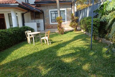 2 Bed House with En Suite in Runda - 2