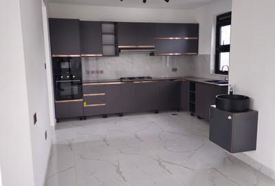 5 Bed House with En Suite at Mugutha Road - 4