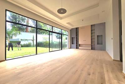 5 Bed Townhouse with En Suite at Lavington Green - 2
