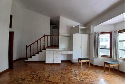 2 Bed Townhouse with En Suite in Kileleshwa - 4