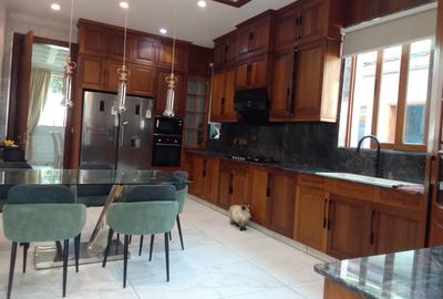 6 Bed Townhouse with En Suite in Lavington - 3