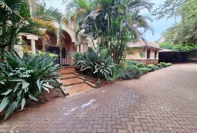 4 Bed House with En Suite at Runda Evergreen - 2