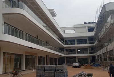 998 ft² Shop with Service Charge Included at Brookside Drive