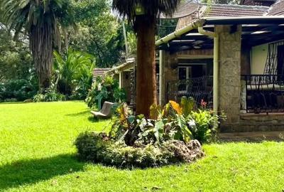 4 Bed House with En Suite at Spring Valley - 2