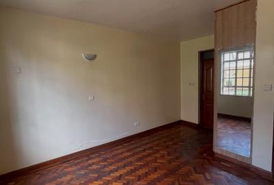 5 Bed Townhouse with En Suite at Lavington Green - 4