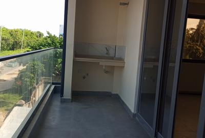 3 Bed Apartment with En Suite at Links Road - 3