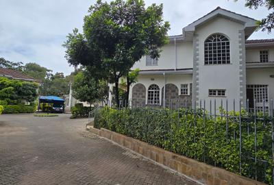 5 Bed Townhouse with En Suite at Lavington Green - 2