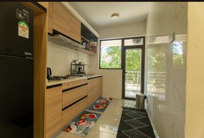 Furnished 3 Bed Apartment with En Suite in Riverside