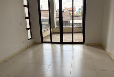 4 Bed Apartment with En Suite at Parklands - 2
