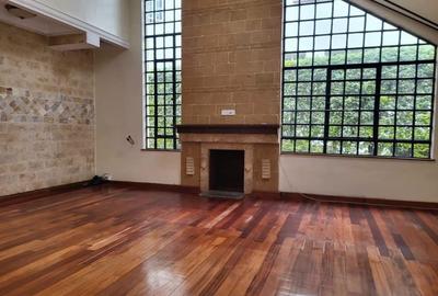 4 Bed Townhouse with En Suite in Kitisuru - 3