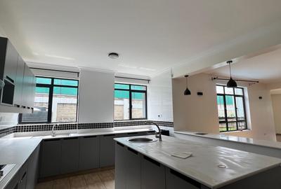 5 Bed Villa with En Suite in Muthaiga - 3