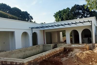 3 Bed Villa with En Suite at Diani Beach