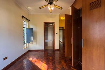 4 Bed Townhouse with En Suite in Kiambu Road - 4