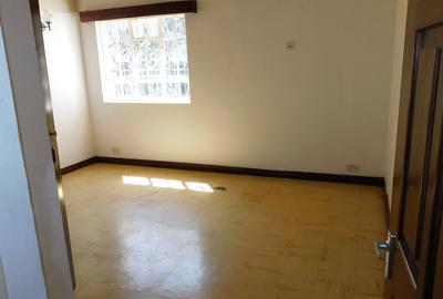 4 Bed House with En Suite in Nyali Area - 2