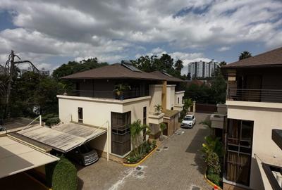 5 Bed Townhouse with En Suite in Kileleshwa