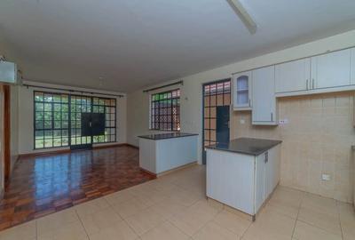 4 Bed Townhouse with En Suite in Runda - 3