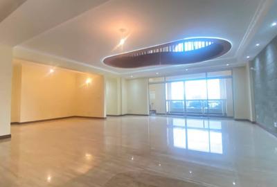 4 Bed Apartment with En Suite at Parklands - 4