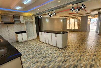 3 Bed House with En Suite at - 4