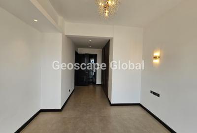 3 Bed Apartment with En Suite in Riverside - 2