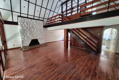 4 Bed House with En Suite at Spring Valley - 2