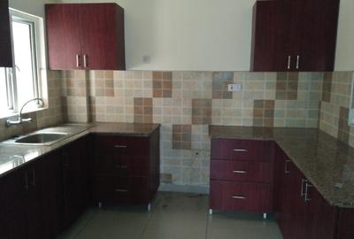 3 Bed Apartment with En Suite at Sea View Road - 2