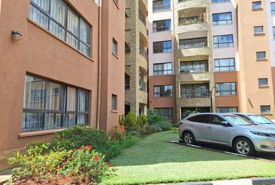 4 Bed Apartment with En Suite in Brookside - 2