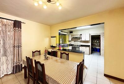 4 Bed Apartment with En Suite in Parklands - 4