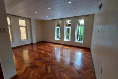 5 Bed Townhouse with En Suite at Convent Drive - 4