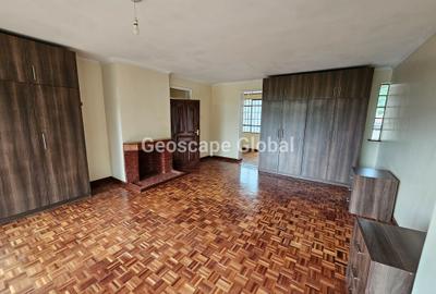 4 Bed House with En Suite in Kitisuru - 3