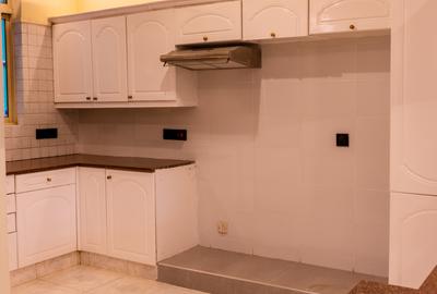 3 Bed Apartment with En Suite at Sports Road - 4