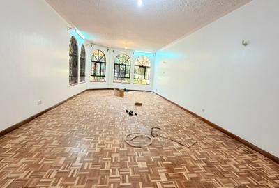 4 Bed Townhouse with En Suite in Westlands Area - 2