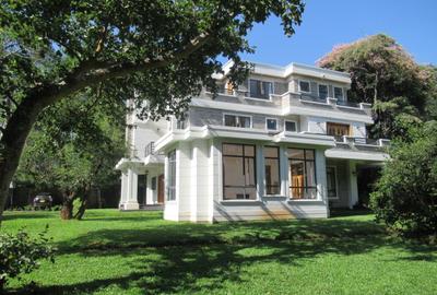 8 Bed House with En Suite at Off Bogani Rd