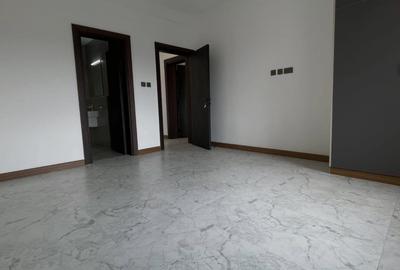 3 Bed Apartment with En Suite in Kileleshwa - 4