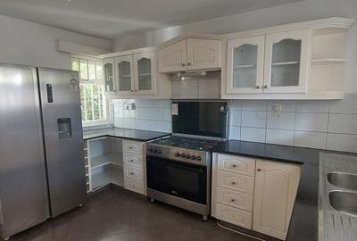 4 Bed House with En Suite in Kileleshwa - 2