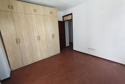 3 Bed Apartment with En Suite in Lavington - 2