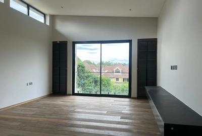 3 Bed Townhouse with En Suite in Runda - 2
