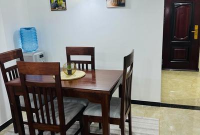 Serviced 2 Bed Apartment with En Suite in Dennis Pritt - 4