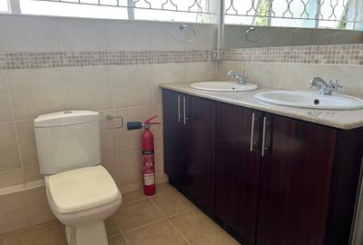 5 Bed House with En Suite in Gigiri - 4