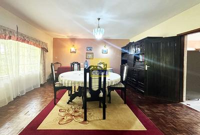5 Bed House in Ridgeways - 4